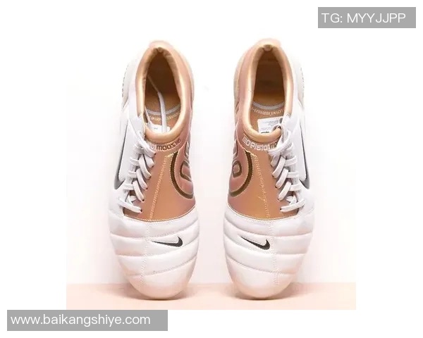 球星专属最新款足球鞋上市 颠覆性能与舒适感的完美结合